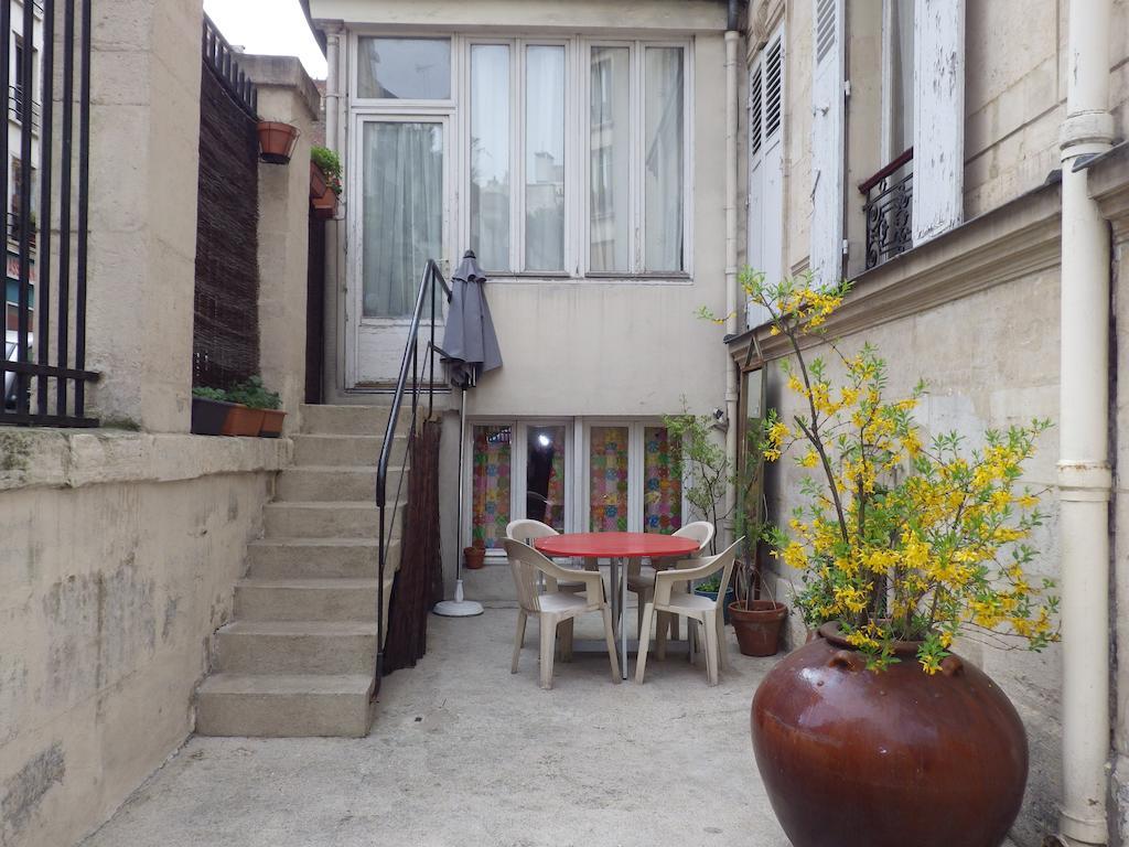 Appartement 2 Pièces Proche du Sacré Coeur Parigi Camera foto