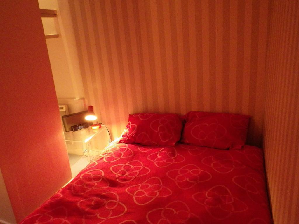 Appartement 2 Pièces Proche du Sacré Coeur Parigi Esterno foto